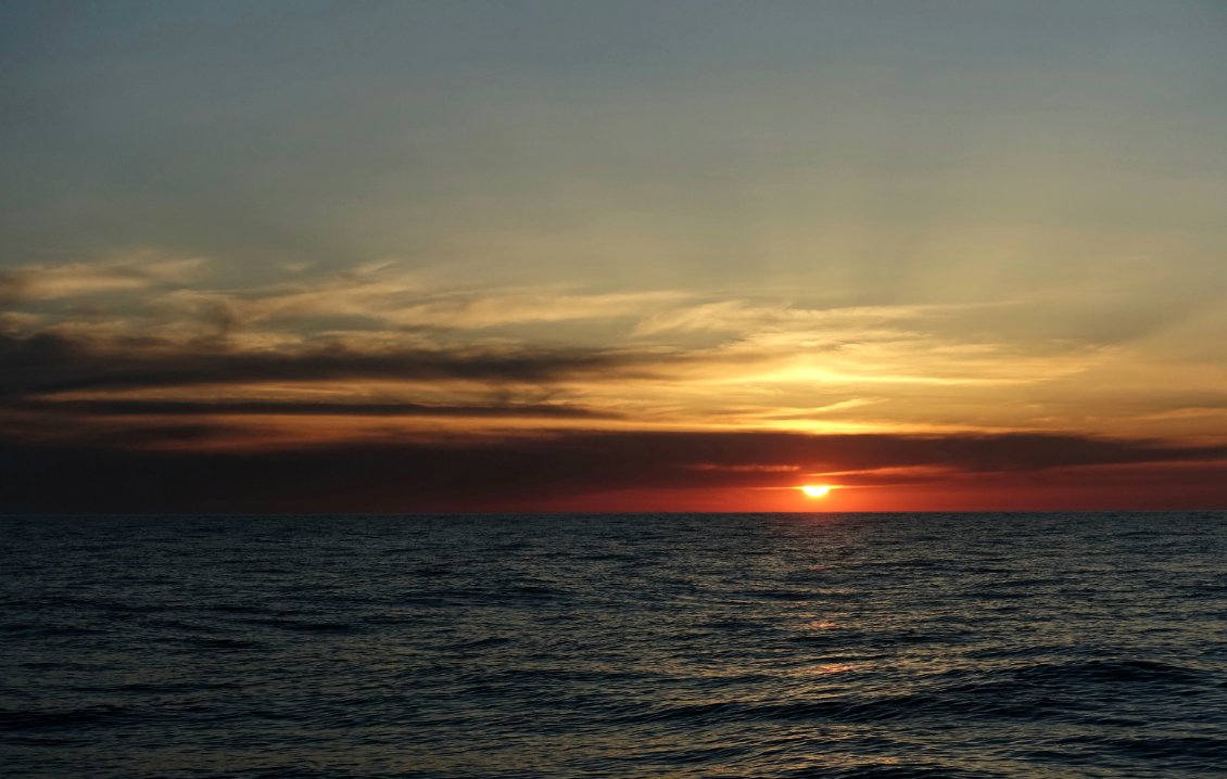 Les levers et couchers du soleil quotidiens sont tous uniques.