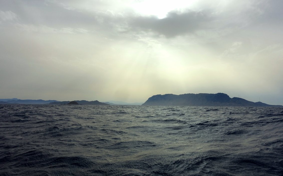 Quelques îles volcaniques au nord de la Sicile.