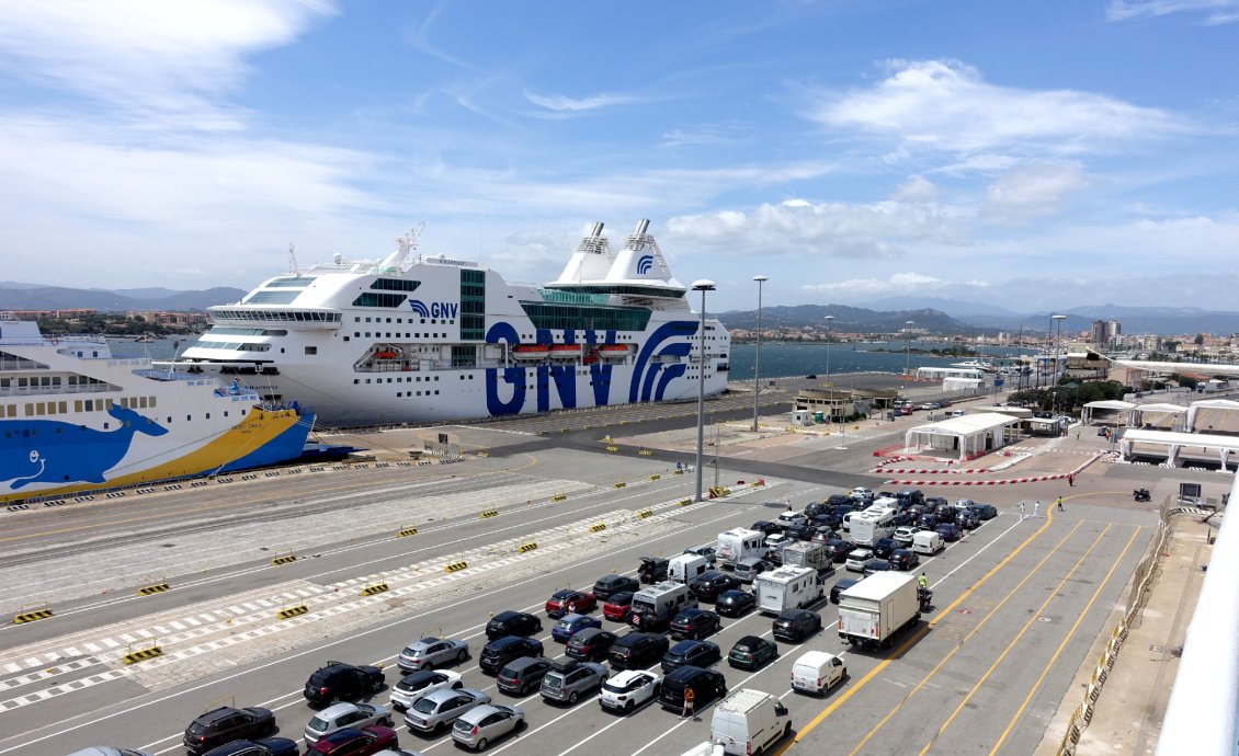 Mega-ferry pour la Corse, une autre ambiance.
