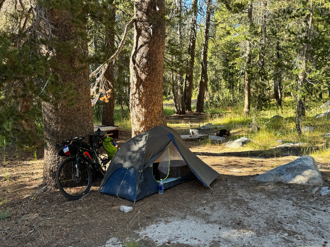 Obligation de planter sa tente dans un des campings du parc