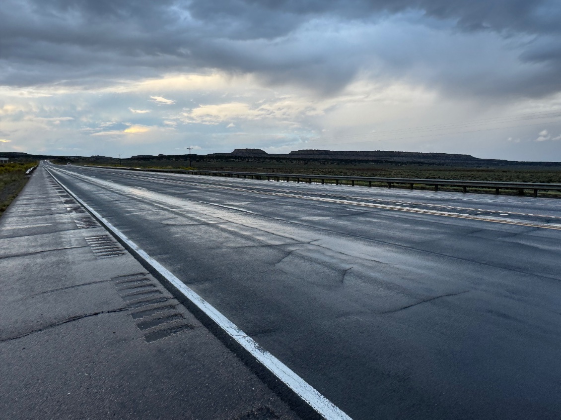 Une journée qui a mal commencé par une pluie intense mais qui sait très bien terminé , en arrivant à mon hôtel assez tôt et de beaux paysages sur le parcours