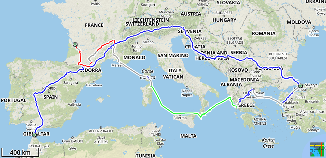 Parti de Tarifa au détroit de Gibraltar, j'ai marché pendant 13 mois jusqu'à Istanbul au détroit du Bosphore. Mon chemin retour vers la France s'est fait à pied (bleu), en ferry et en train (gris), en voilier (vert) et à vélo (rouge)
De février 2023 à août 2024 : 542 jours de voyage dont :
- 359 jours de marche
- 24 jours de navigation
- 14 jours de vélo
J'ai parcouru :
- 7300 km sur 250 000 m de dénivelé à pied
- 1400 km à la voile
- 820 km sur 11 000 m de dénivelé en vélo