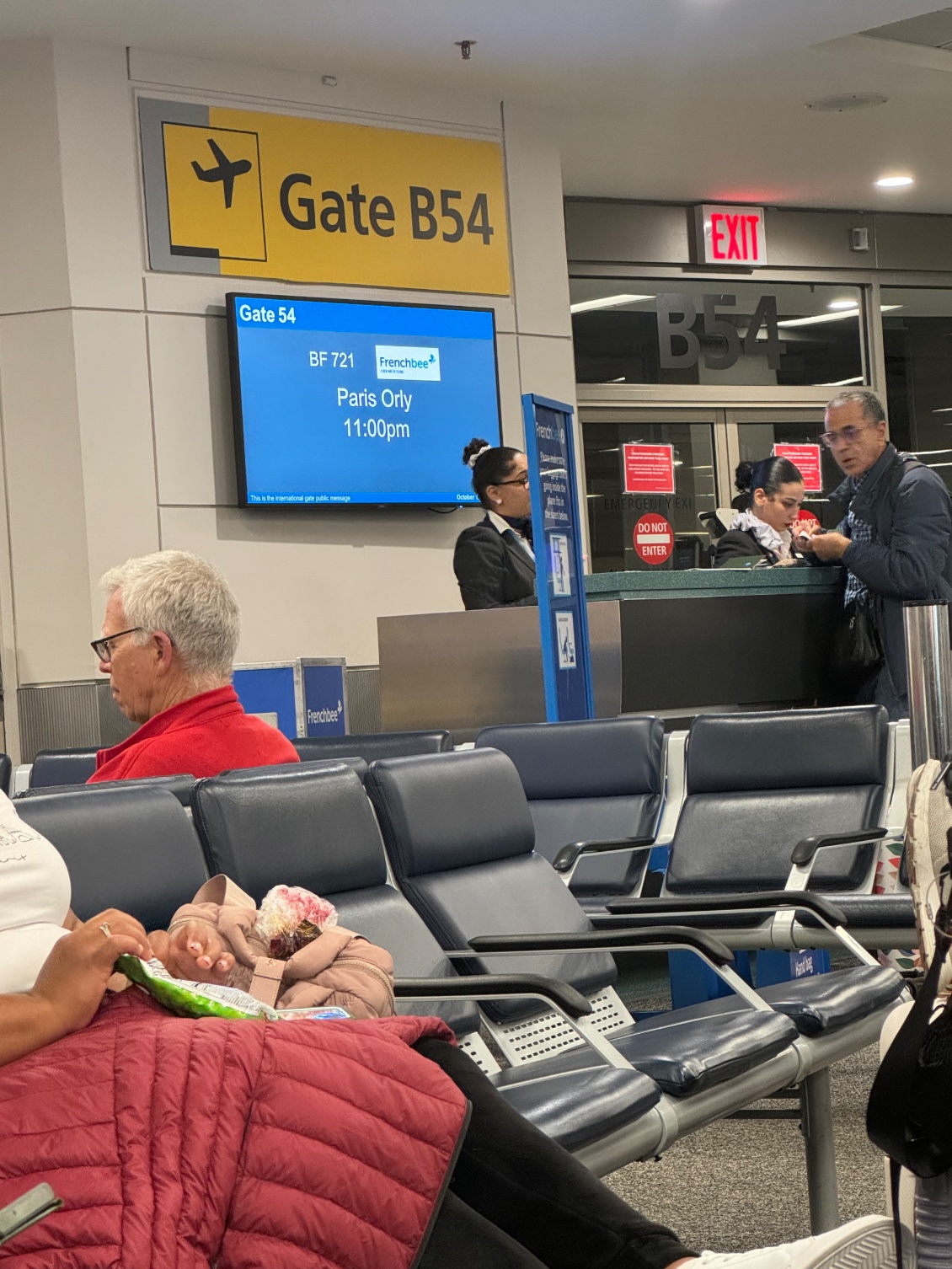 Aéroport de Newark, embarquement lundi 14 Octobre, 23 Heure 🇺🇸