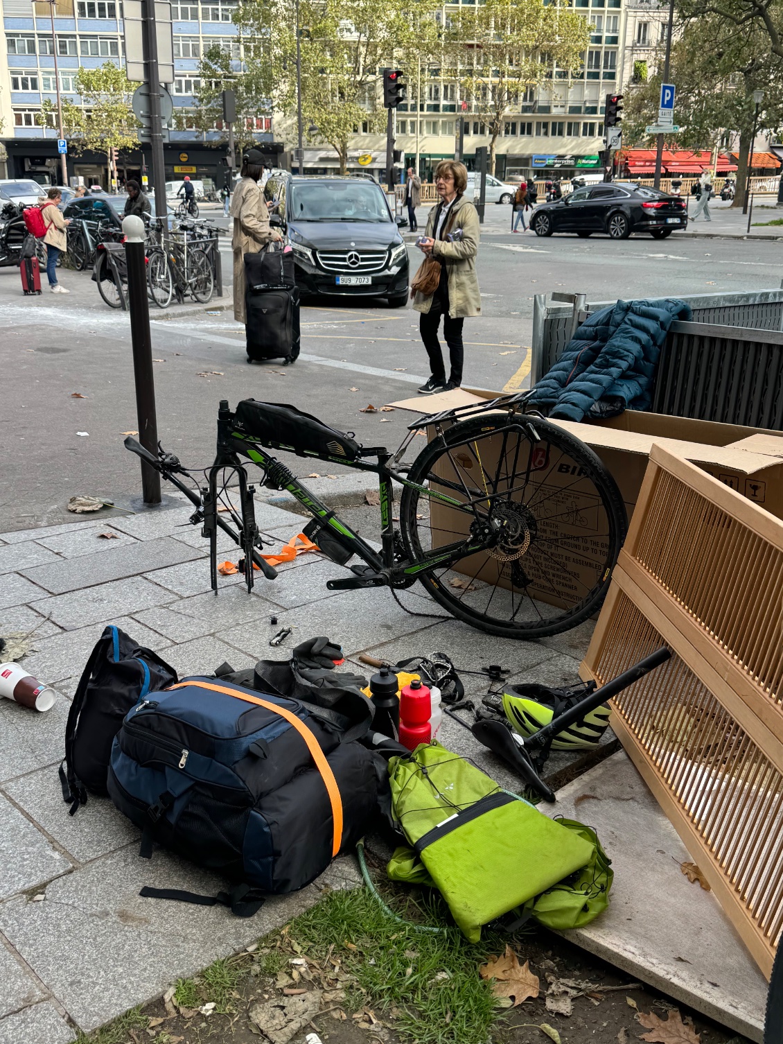 Assemblage du vélo pour le transport en tgv
Ils ne prennent pas les cartons 😭