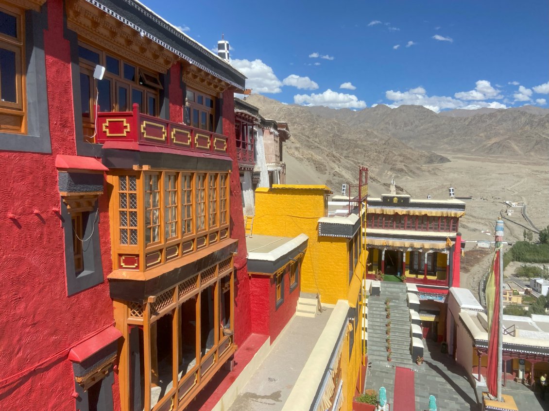 Le monastère de Thiksey Gompa, aux couleurs éclatantes