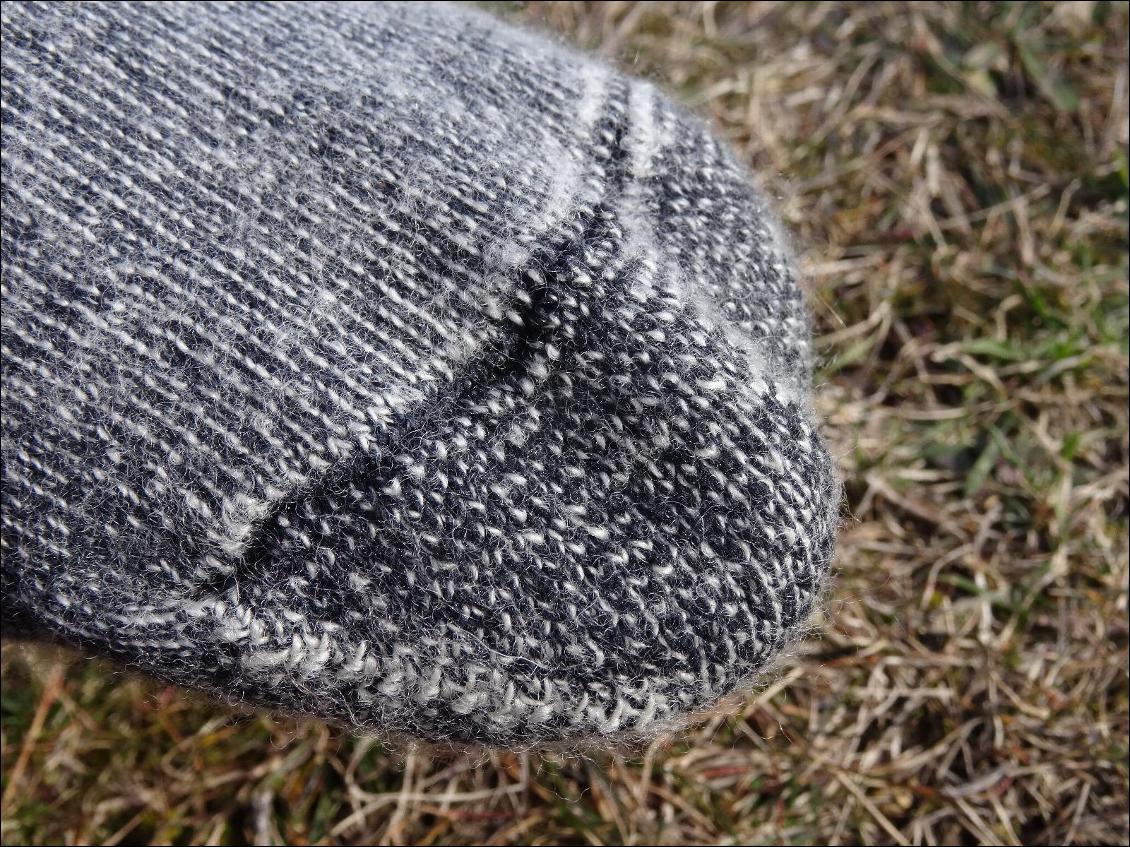 Zoom sur la pointe des pieds (chaussette Homme)
