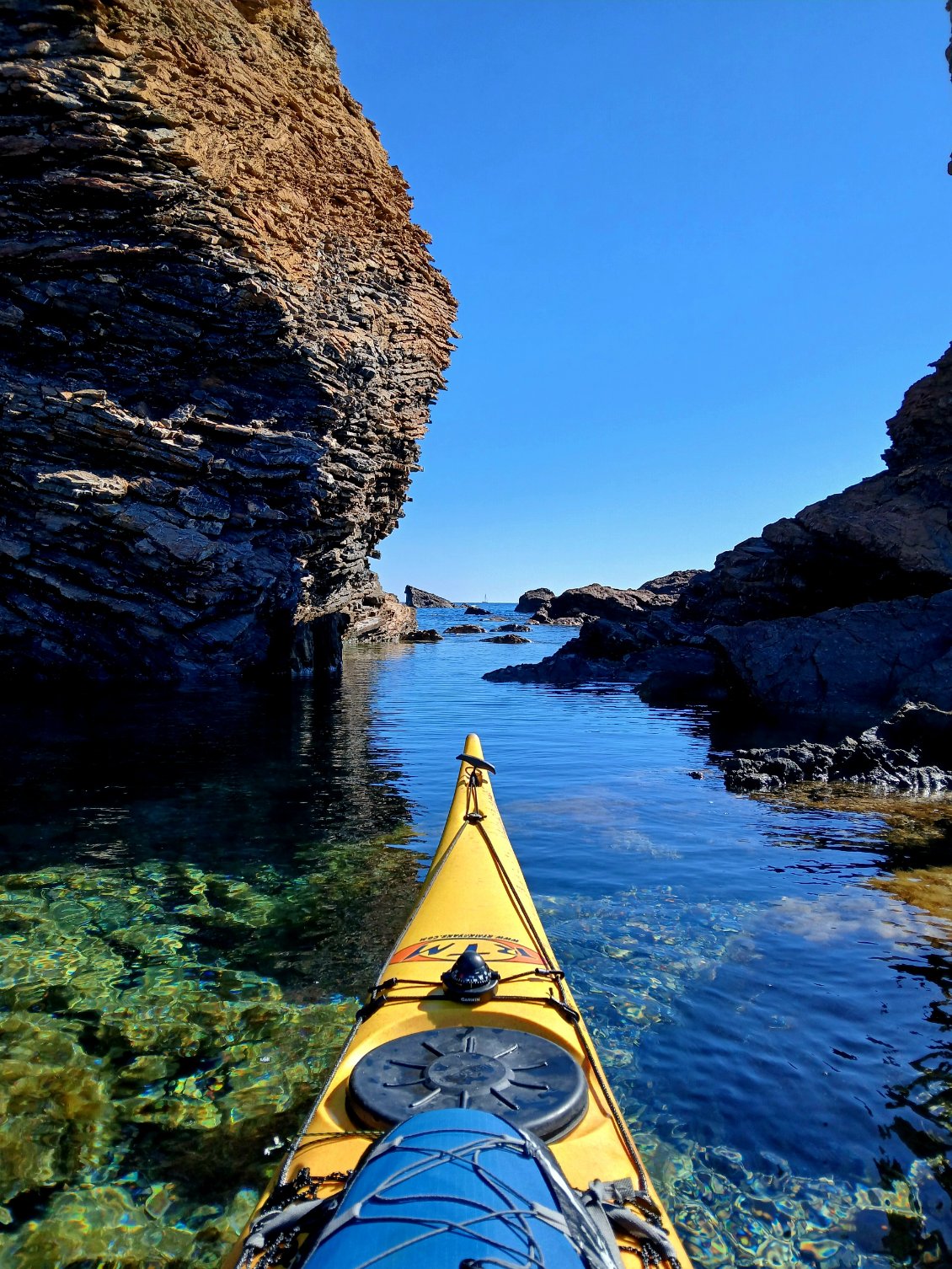 Passage juste au nord de Cales des Pons