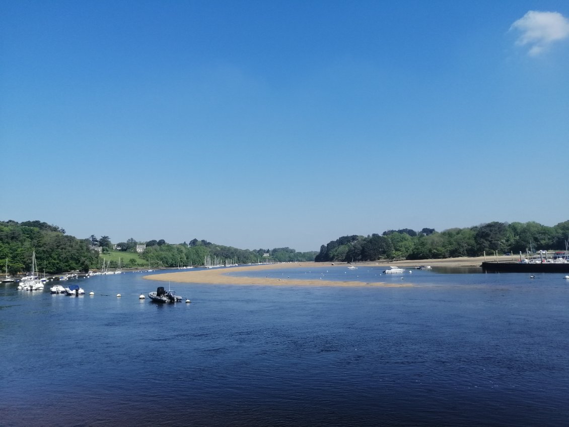 La Laïta et ses bancs de sables
A droite, non visible, Guidel