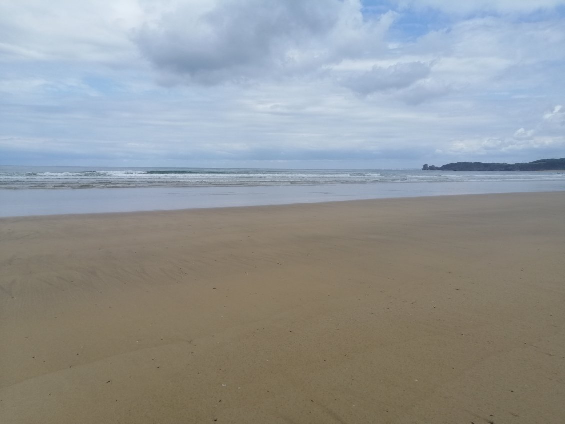 Baie du Figuier de la grande plage d'Hendaye