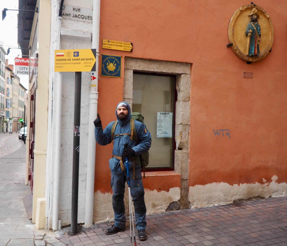 Mais déjà, 205 km jusqu’à Conques. Chaque chose en son temps.