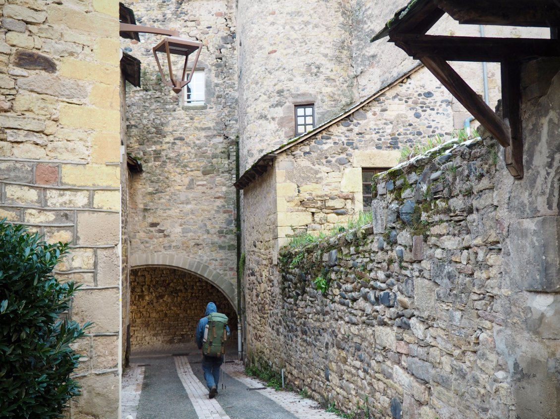 Entrée dans Saint-Côme-d’Olt.