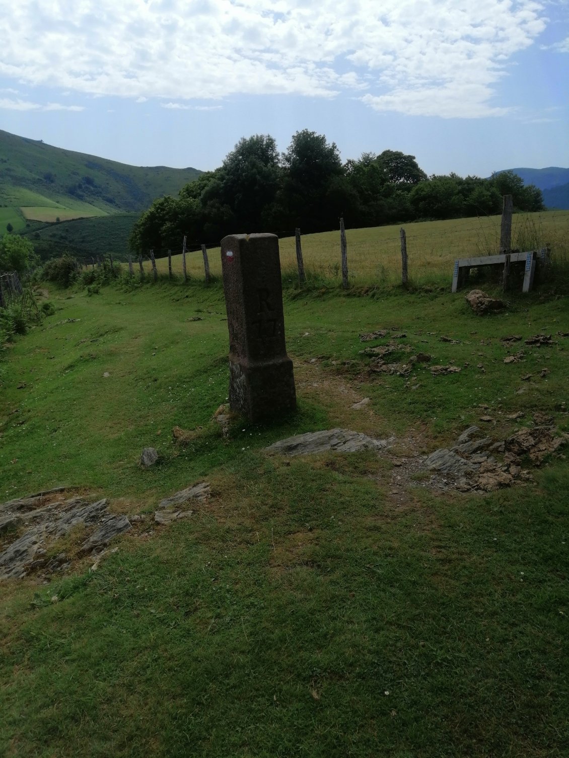 Borne frontalière