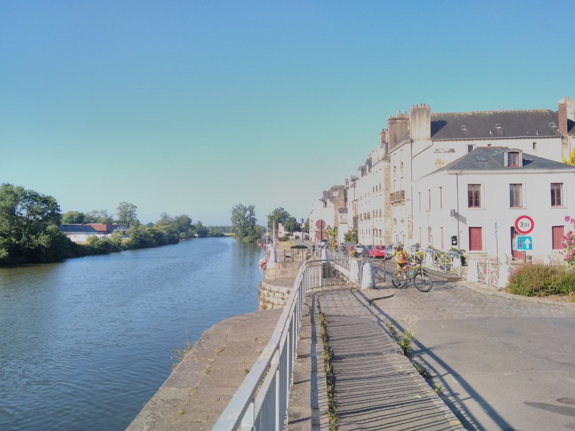 Quai du canal à Redon