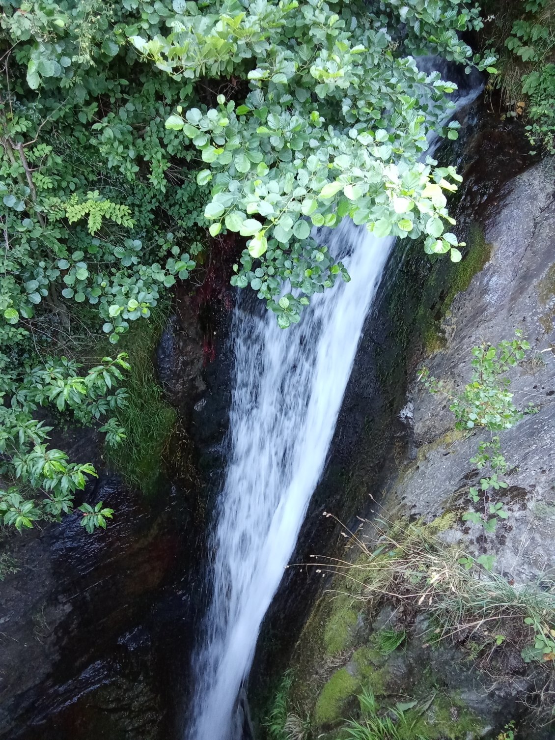 Cascade à la sortie de Melles