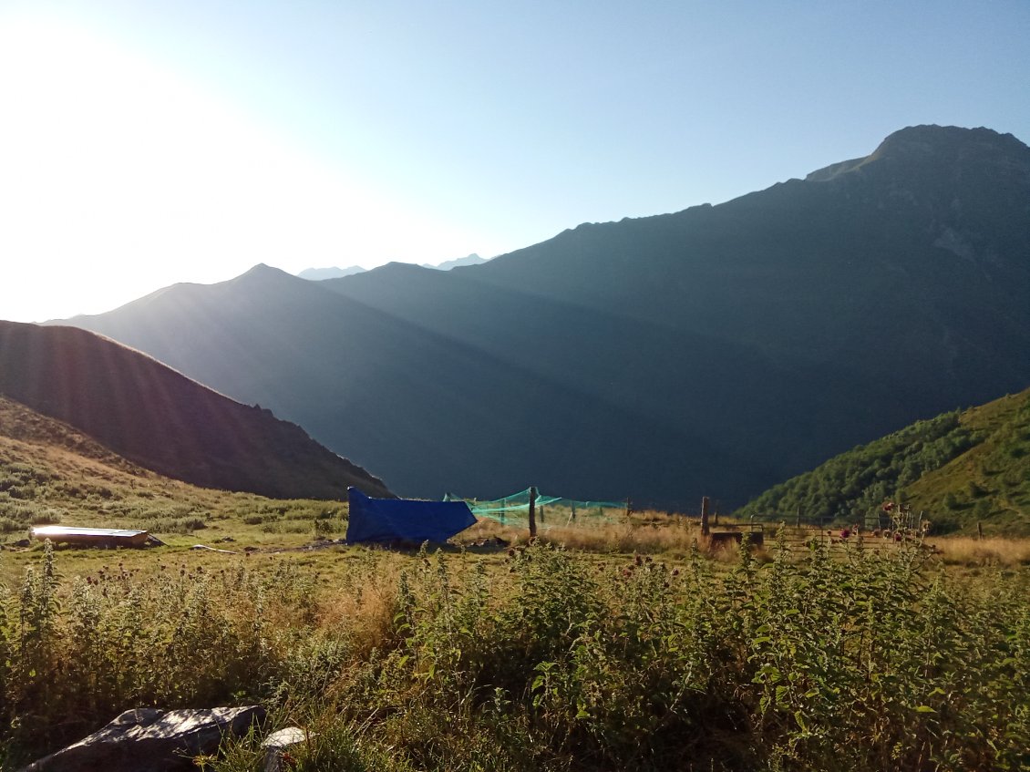 Lever de soleil sur la cabane de l'Arech