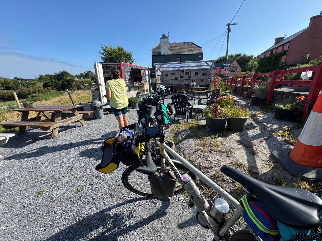 Arrêt pour profiter d'un food truck