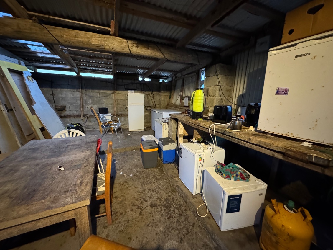 Une salle commune comme celle-ci, ne nous invite pas à rester plus d’une nuit.