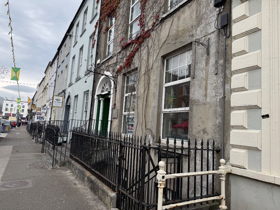 L’architecture est plus dans le style victorien 