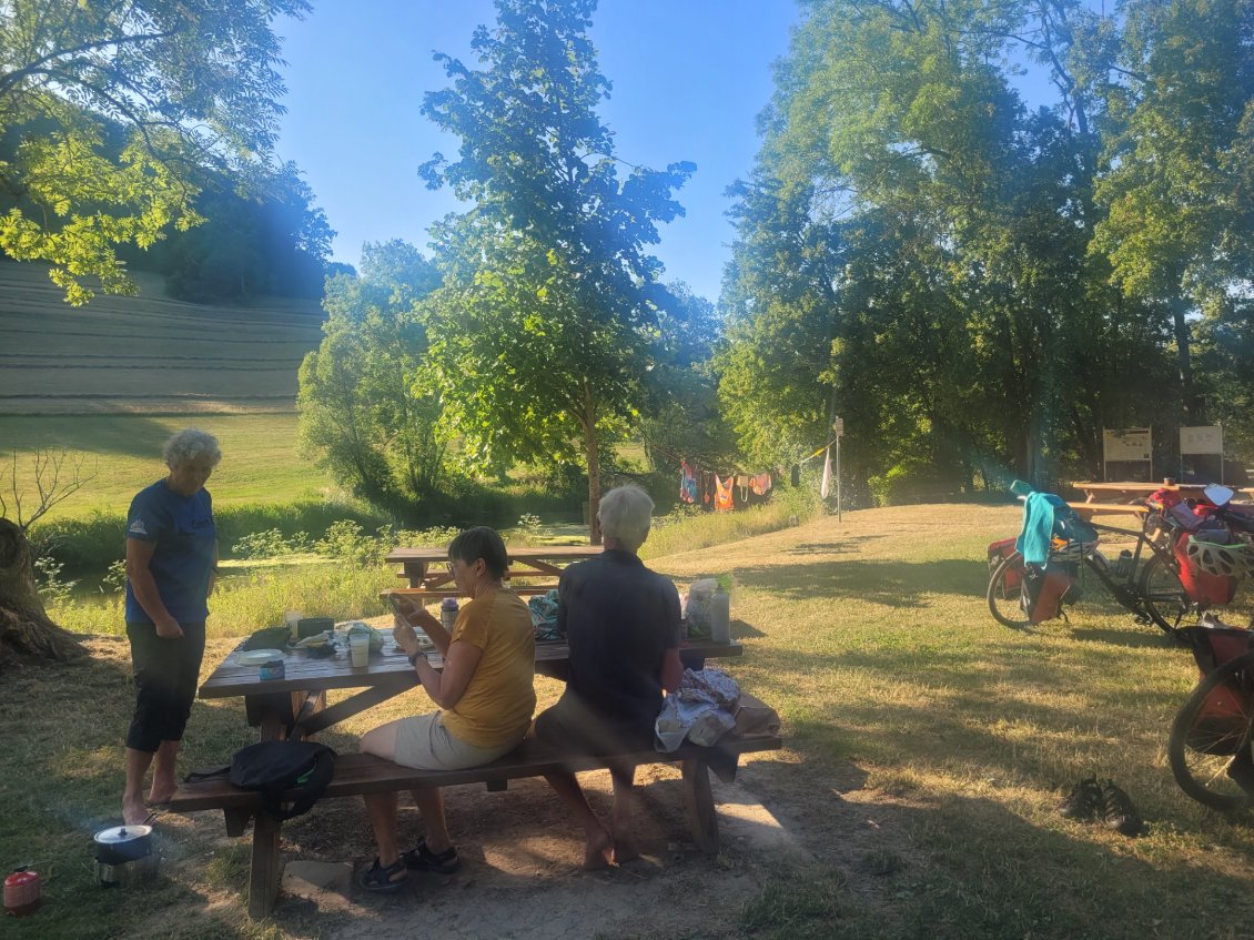 Une belle aire de camping juste pour nous.