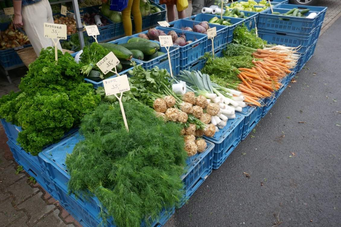 De magnifiques légumes cultivés localement.