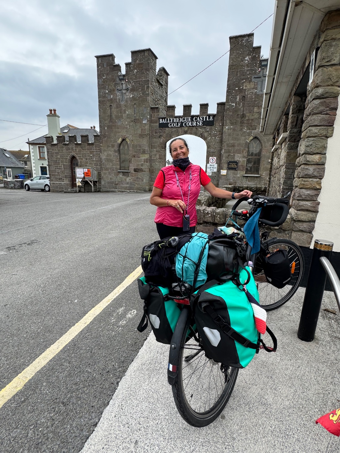 Pas l’entrée du golf club