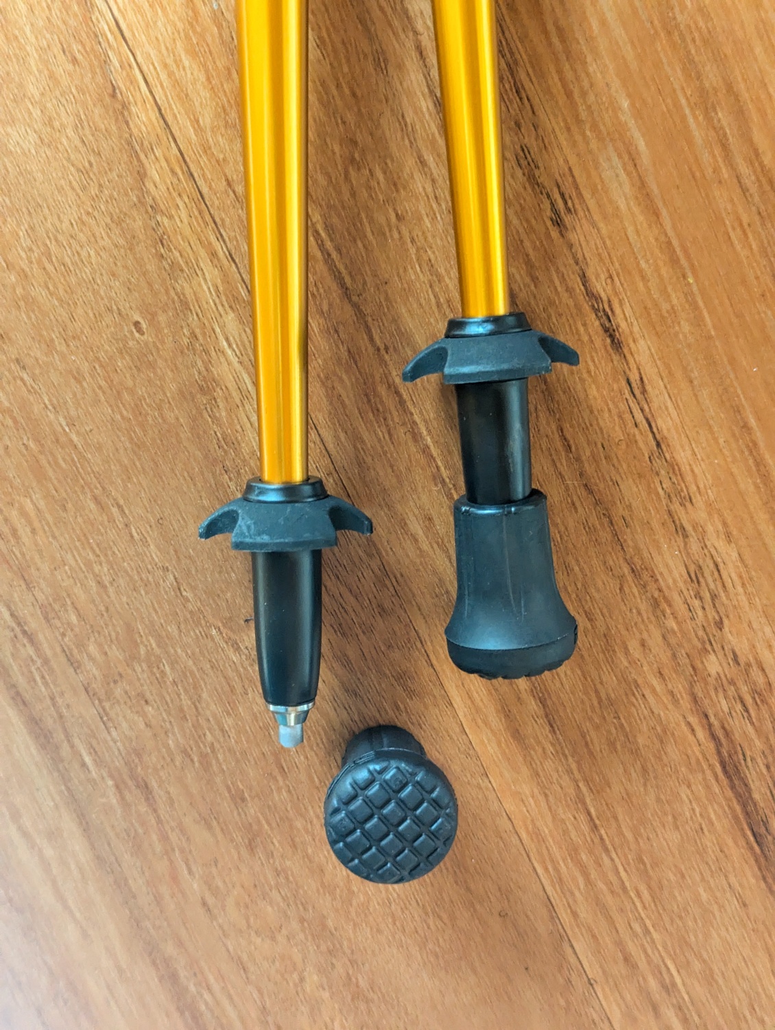 Mini rondelles et bouchons protège pointe.
Pointes en carbure de tungstène.