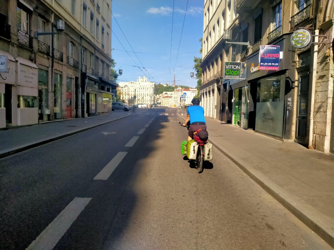 Premiers coups de pédales dans Lyon au mois d'août ... désert !