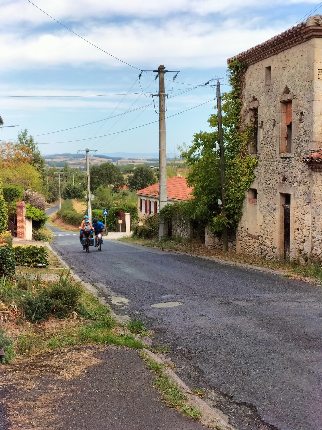 Petit coup de pouce familial en vélo électrifié !