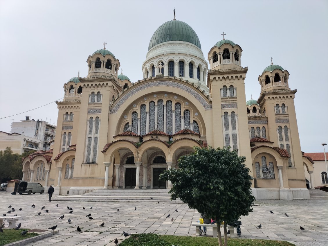 Basilique Saint-André l'Apôtre de Patras ou plutôt Ιερός Ναός Αγίου Ανδρέα