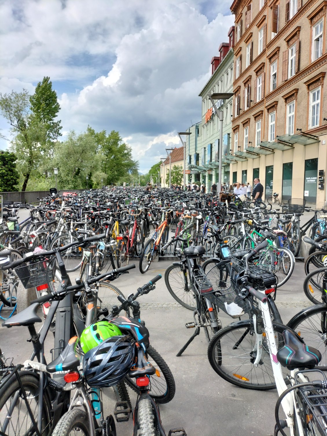 Joli parking en arrivant sur Graz