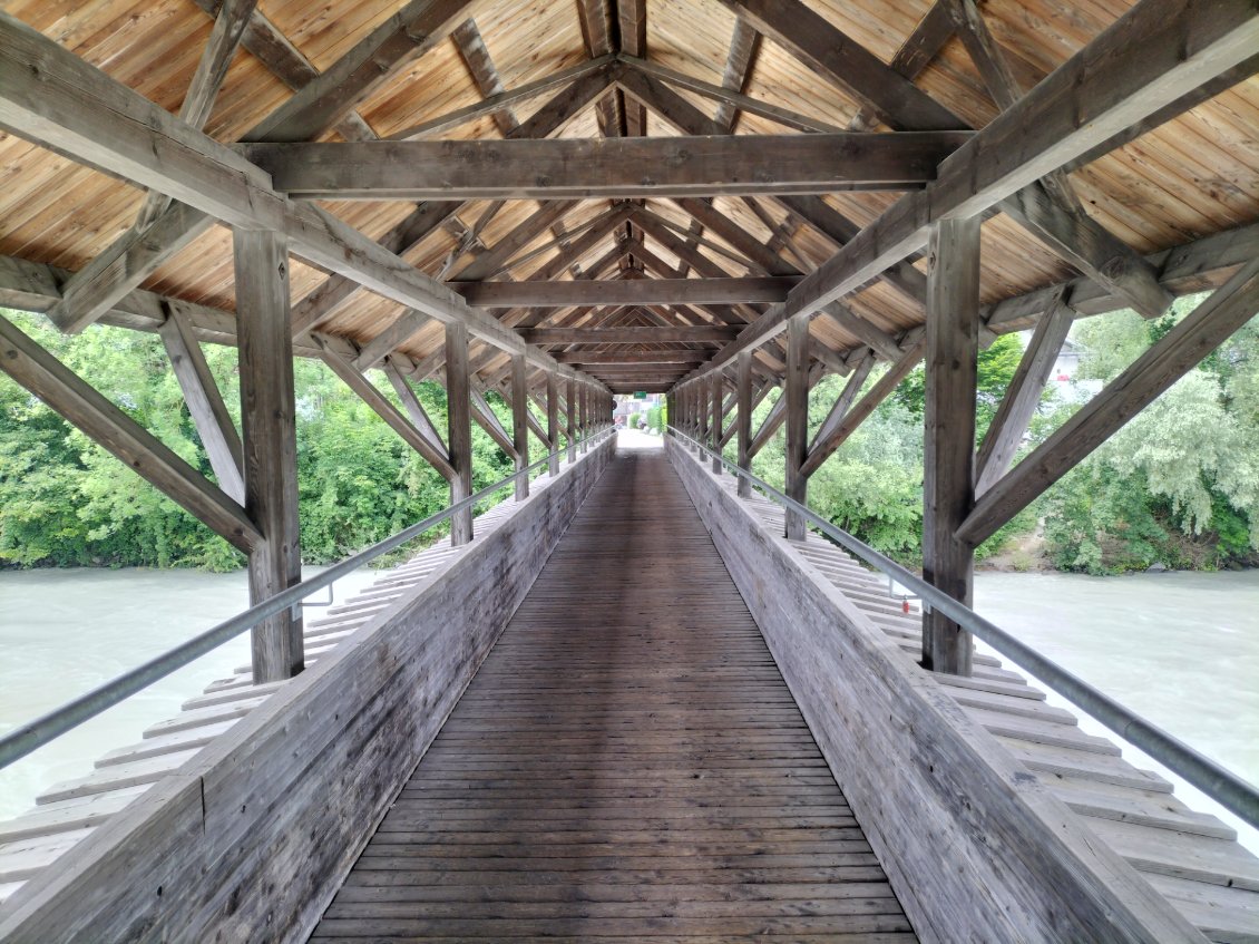 encore un pont couvert