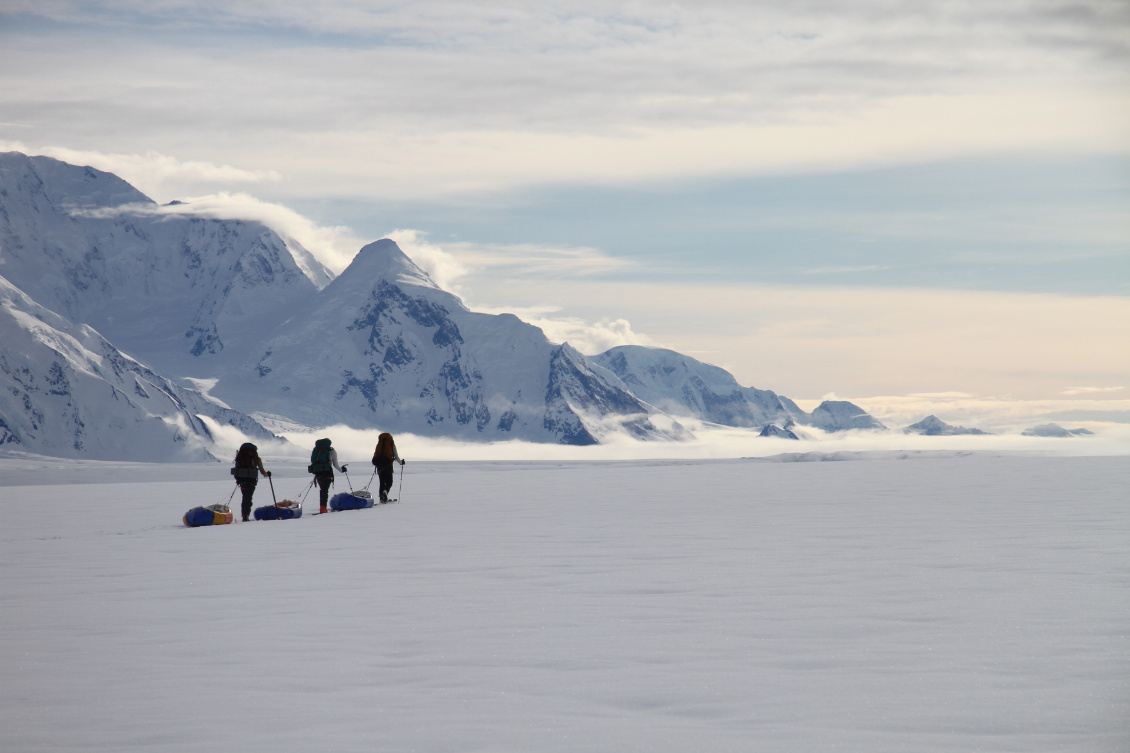 Traversée des glaciers du mont Logan (Canada- Alaska) en 2012 (Photos Joshua Foreman).