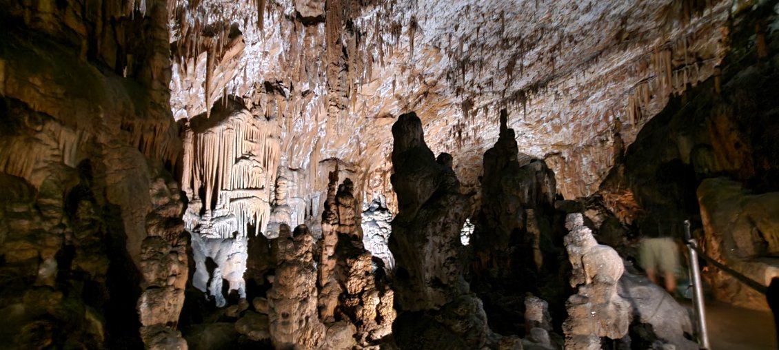 Grotte de Divaca et ses stalactites grandioses