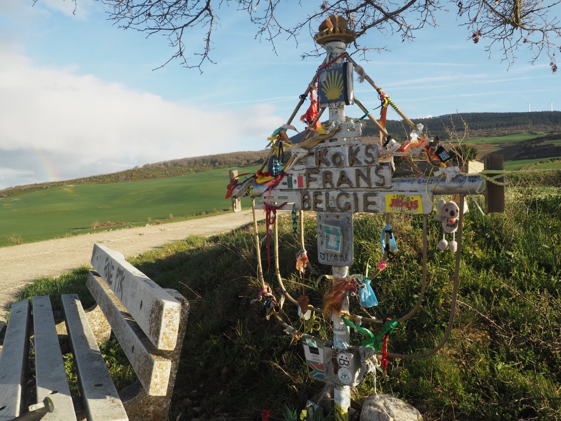La montée vers la Sierra del Perdón.