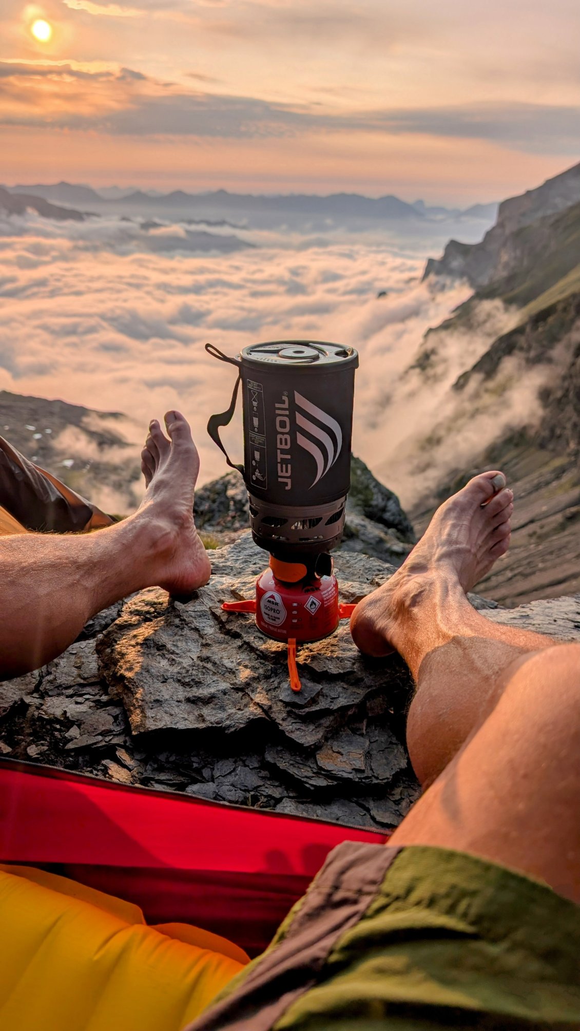 Bivouac au col de Sefinenfurgge à 2612m entre Mürren et Griesalp – Suisse