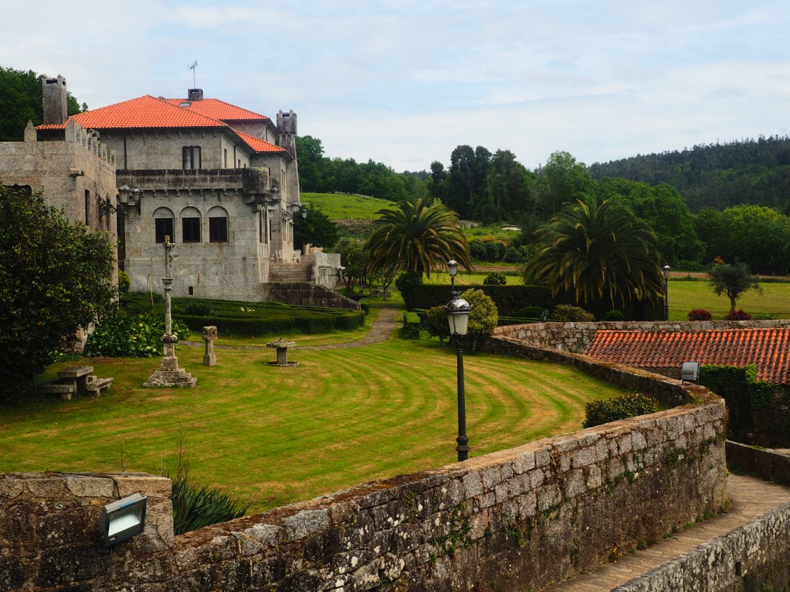 Le palace de notre Robert De Niro en pantoufles ?