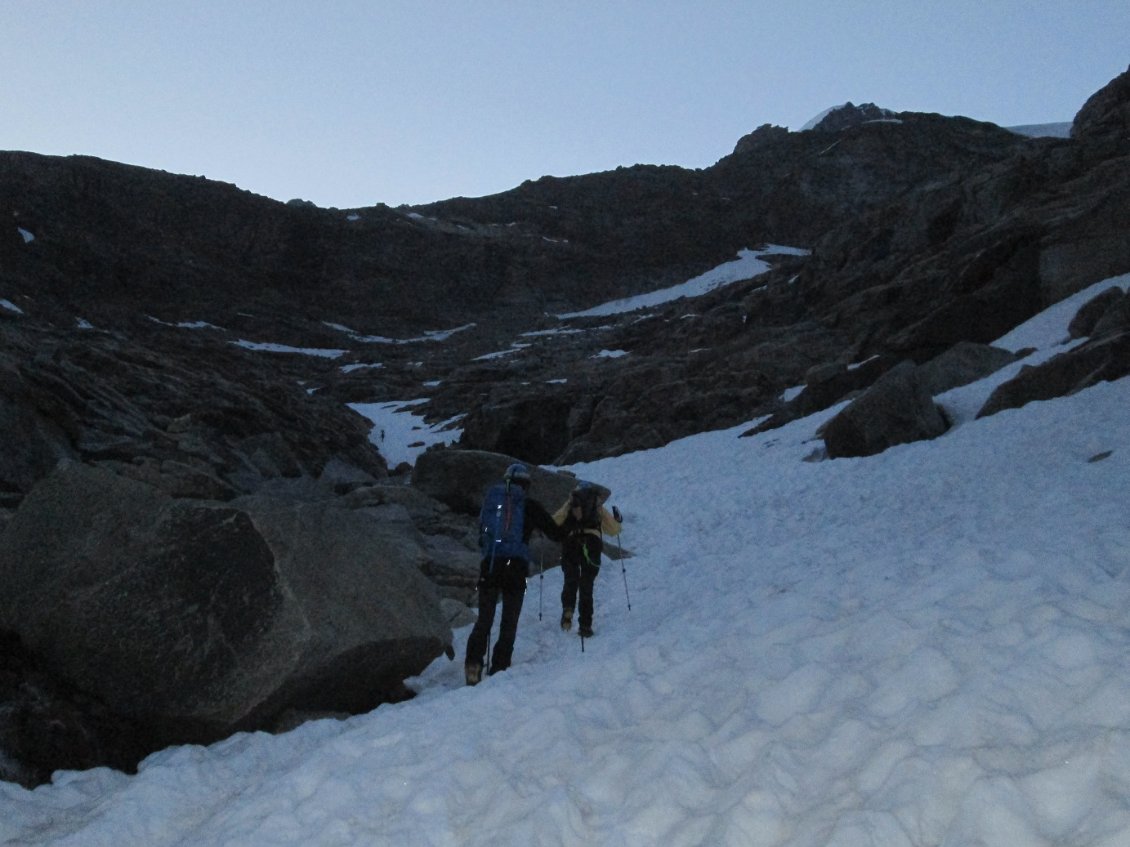 Premiers névés vers 3000 m