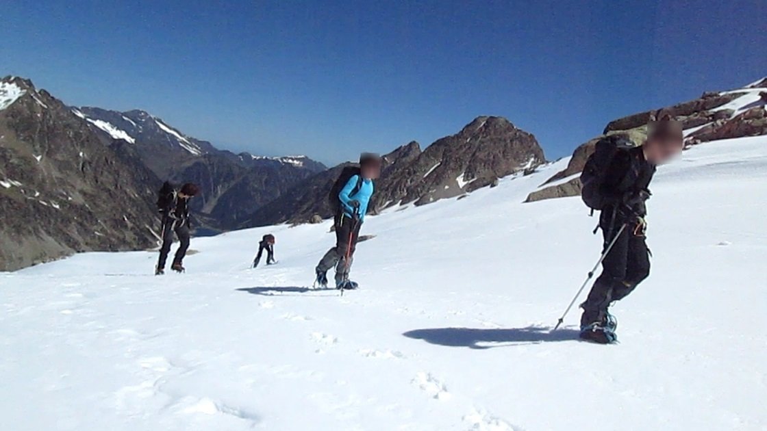 Neige dure, ça cramponne bien