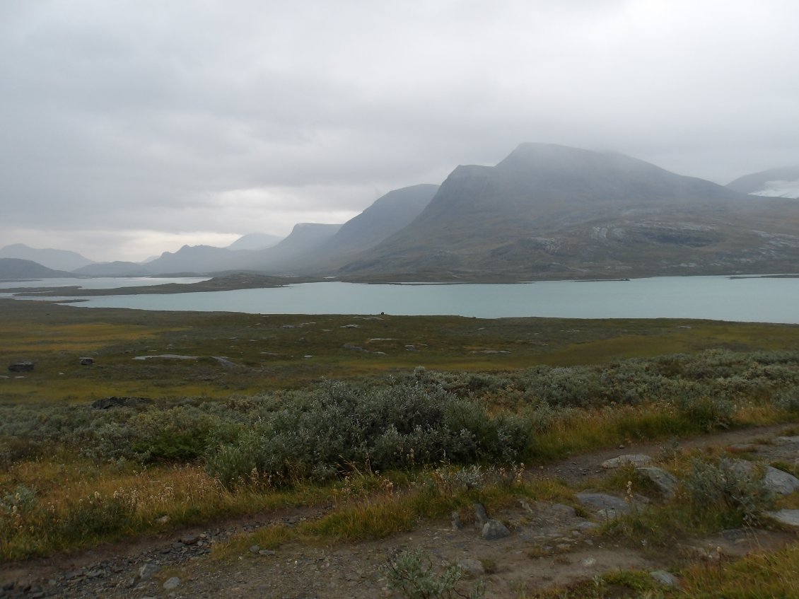 Sur le Kungsleden, peu avant Rádunjárga, en regardant vers le sud-est