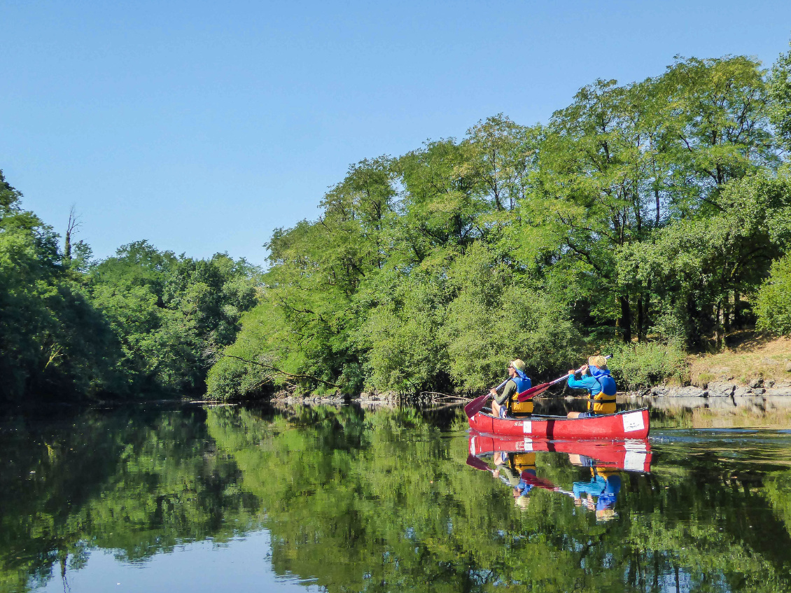 canoe-glisser-sur-la-dordogne