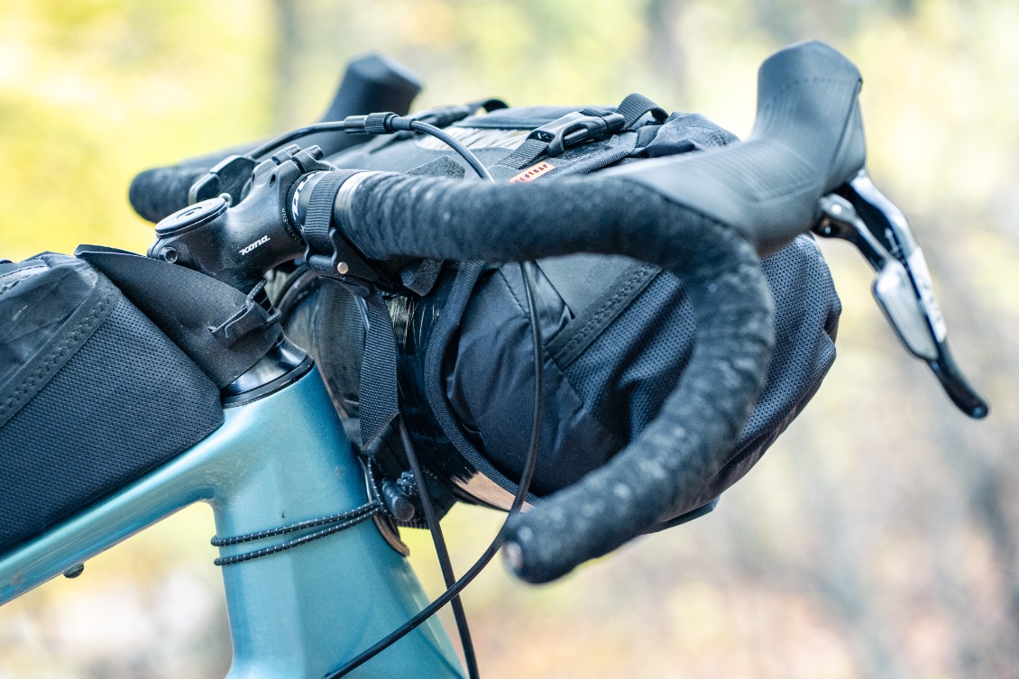 L'élastique/tanka mal positionné (risque d'ouverture intempestive)