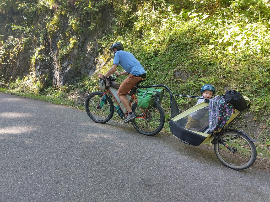 montée aux Glières