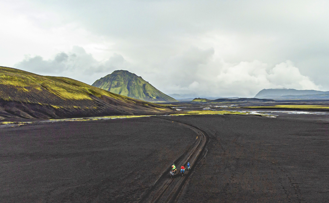 Islande. Photo : @mamaoverlander