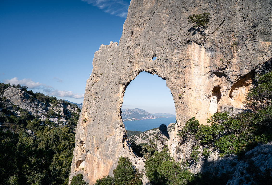 Sardaigne, arche de Lupiru. Sombardier, spécialiste en la matière, la considère comme l’une des plus belles d’Europe.