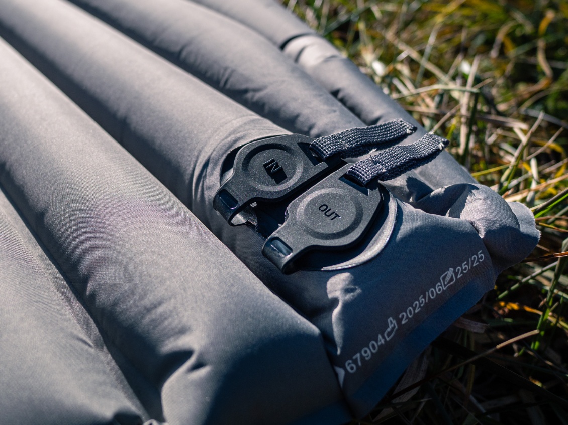 Valve IN et OUT séparées.