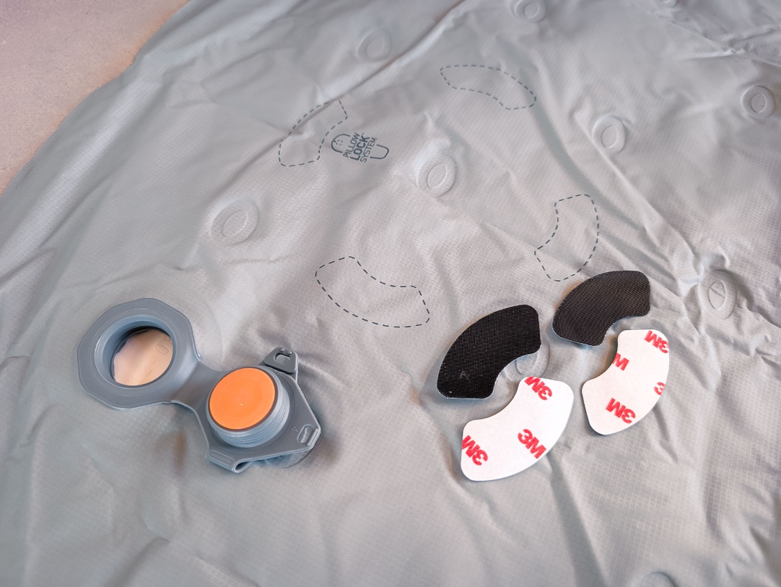 Le système pillow-lock, pour verrouiller la position du matelas.