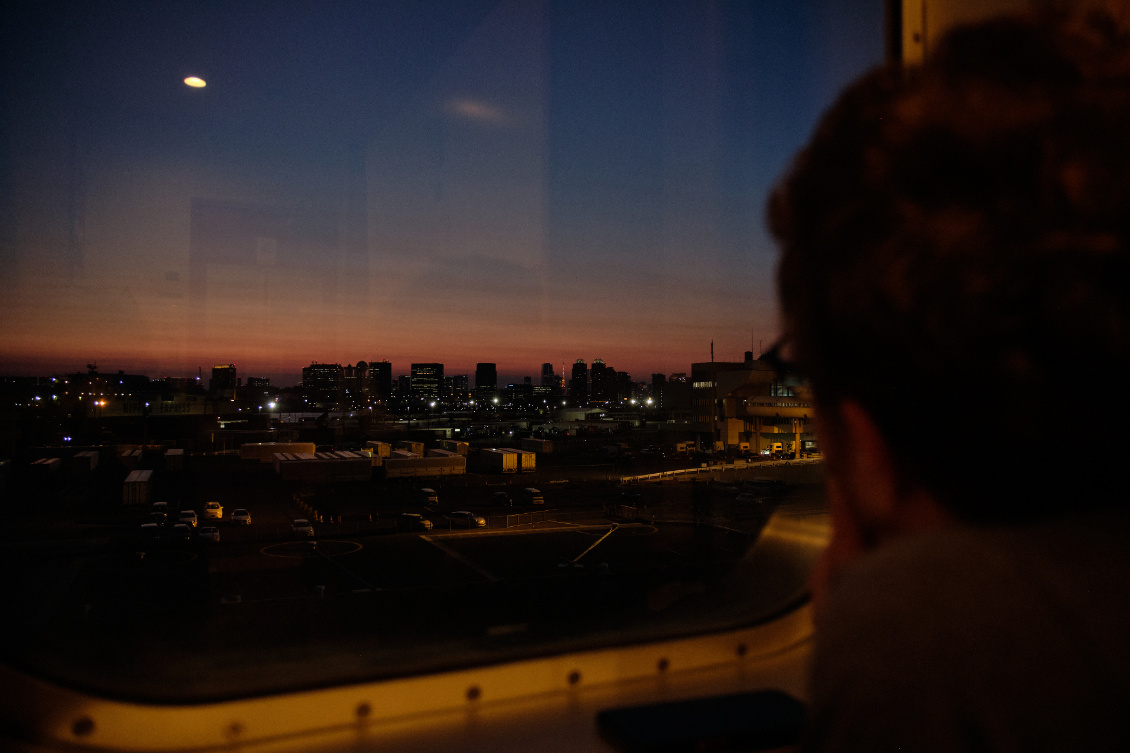 Japon, dans le premier ferry du retour, au revoir Tokyo