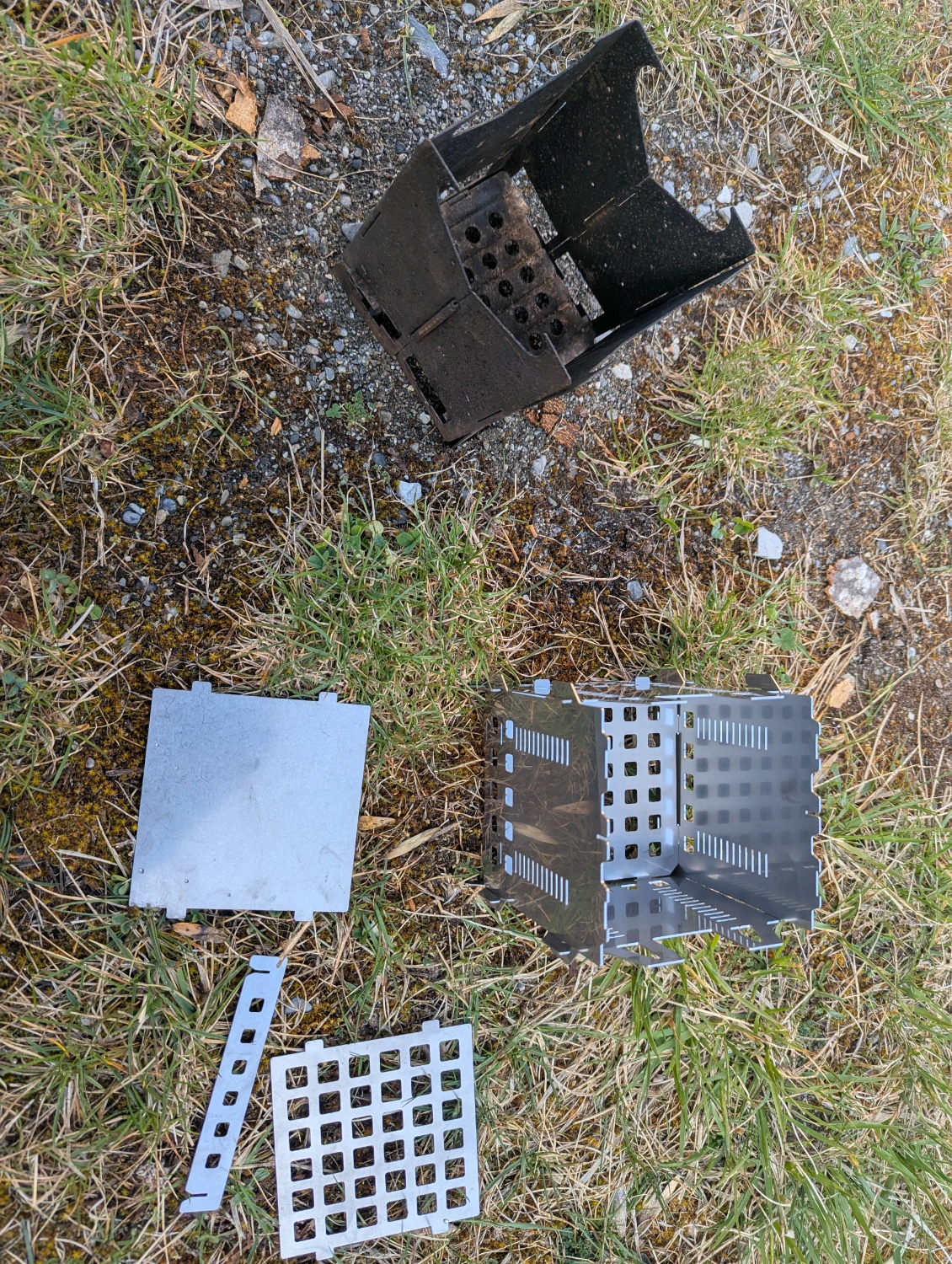 Le Kuenzi MF à gauche, le Fabogliss et ses options à droite (encore tout propre !)