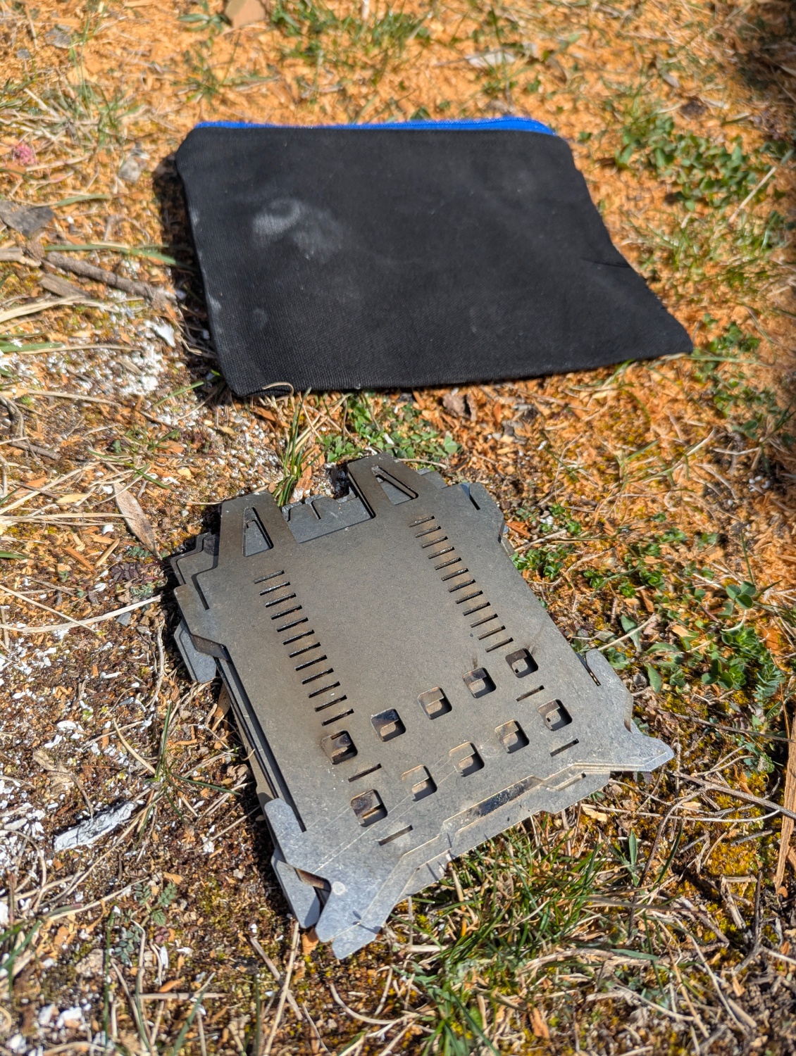 Très compact démonté