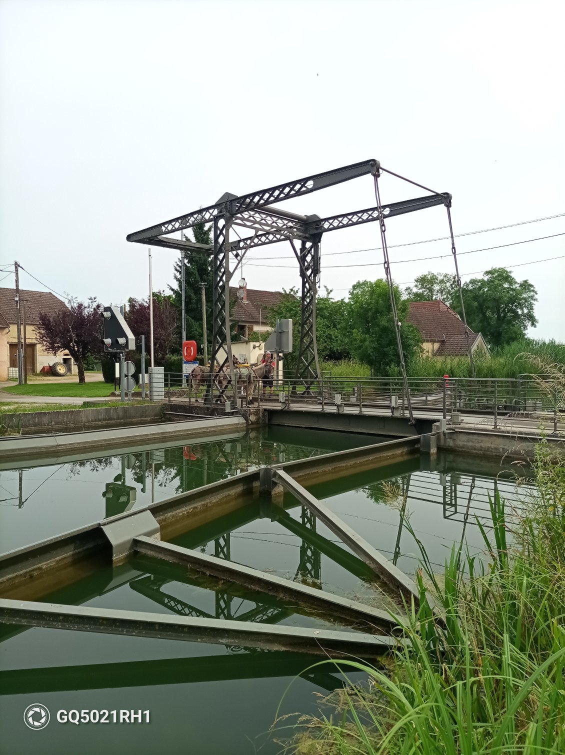 Voilà le célèbre pont levis